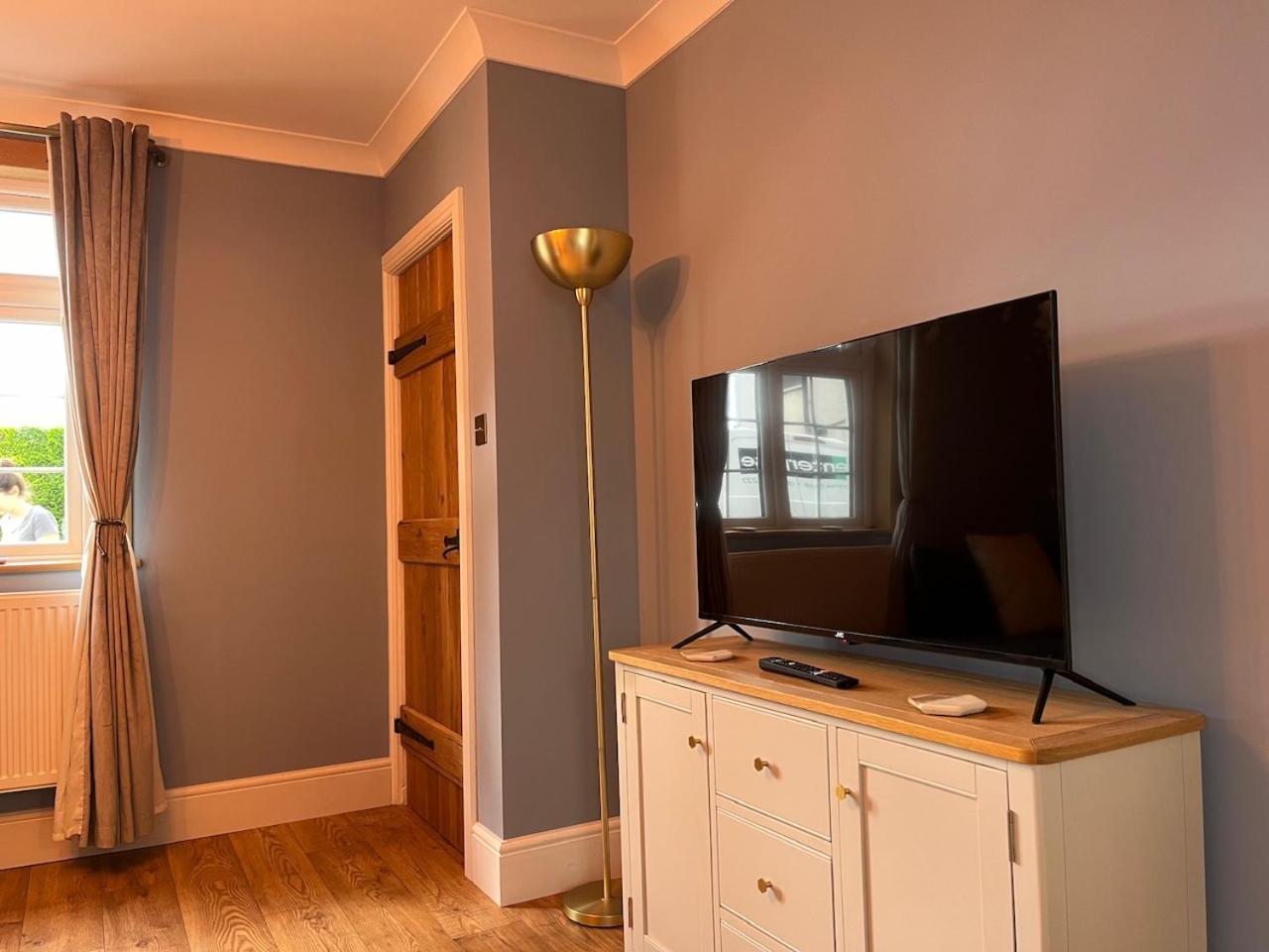 One Jubilee Cottages Shugborough Экстерьер фото